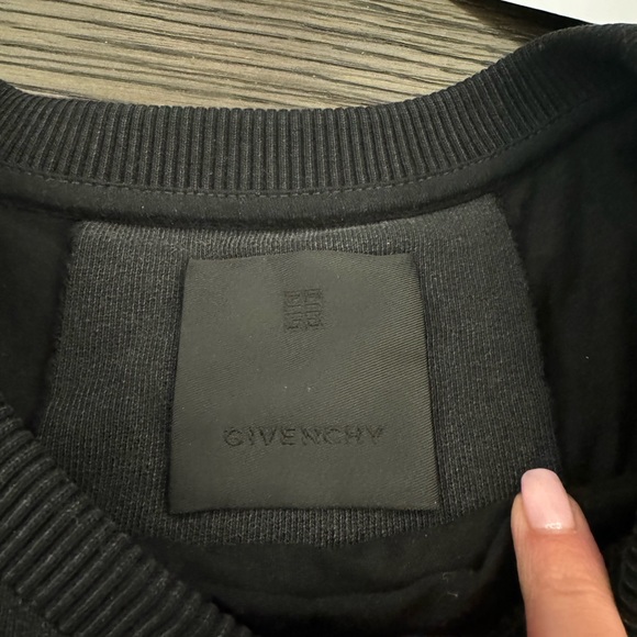Men’s Givenchy sweatshirt - Picture 4 of 4